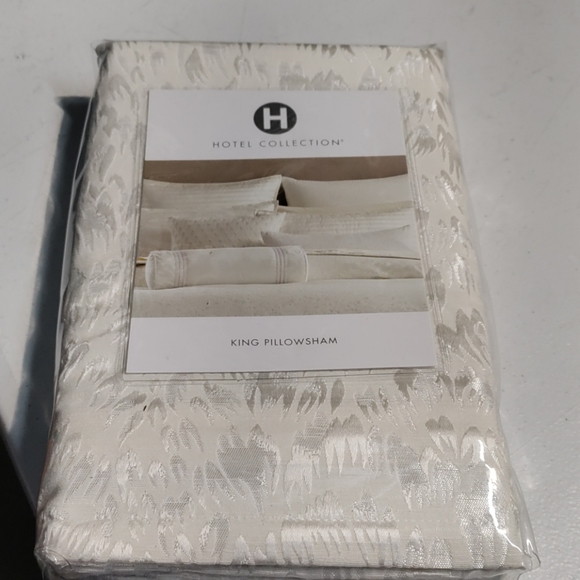 Hotel Collection Bedding Hotel Collection Plume King Sham White